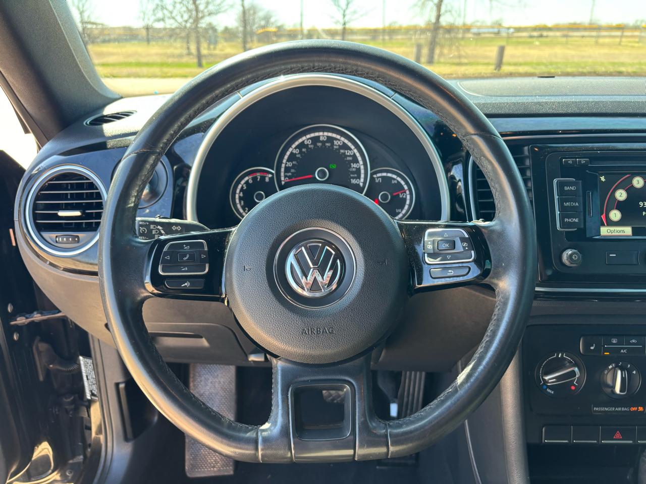 Volkswagen Beetle Convertible 2dr Auto 1.8T 2015