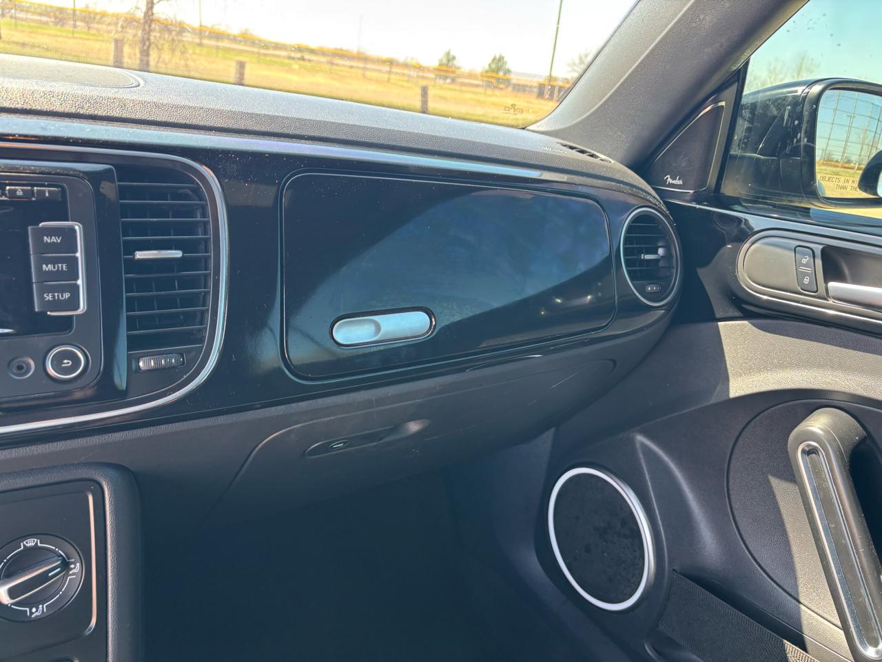 Volkswagen Beetle Convertible 2dr Auto 1.8T 2015