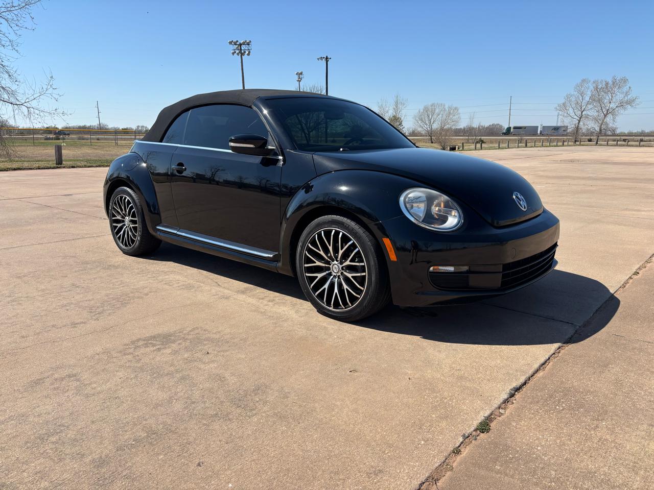 Volkswagen Beetle Convertible 2dr Auto 1.8T 2015