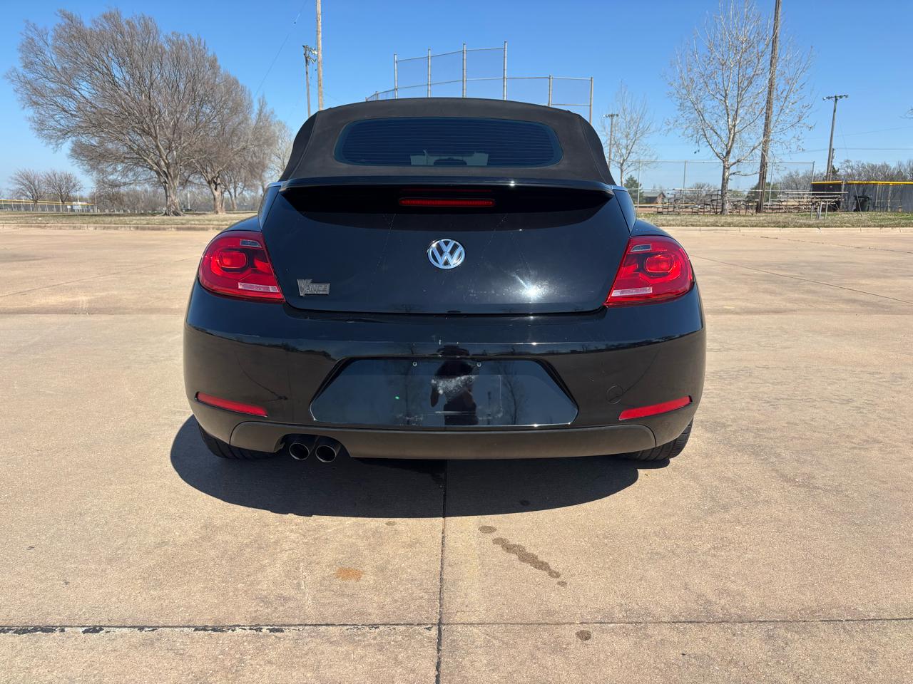 Volkswagen Beetle Convertible 2dr Auto 1.8T 2015