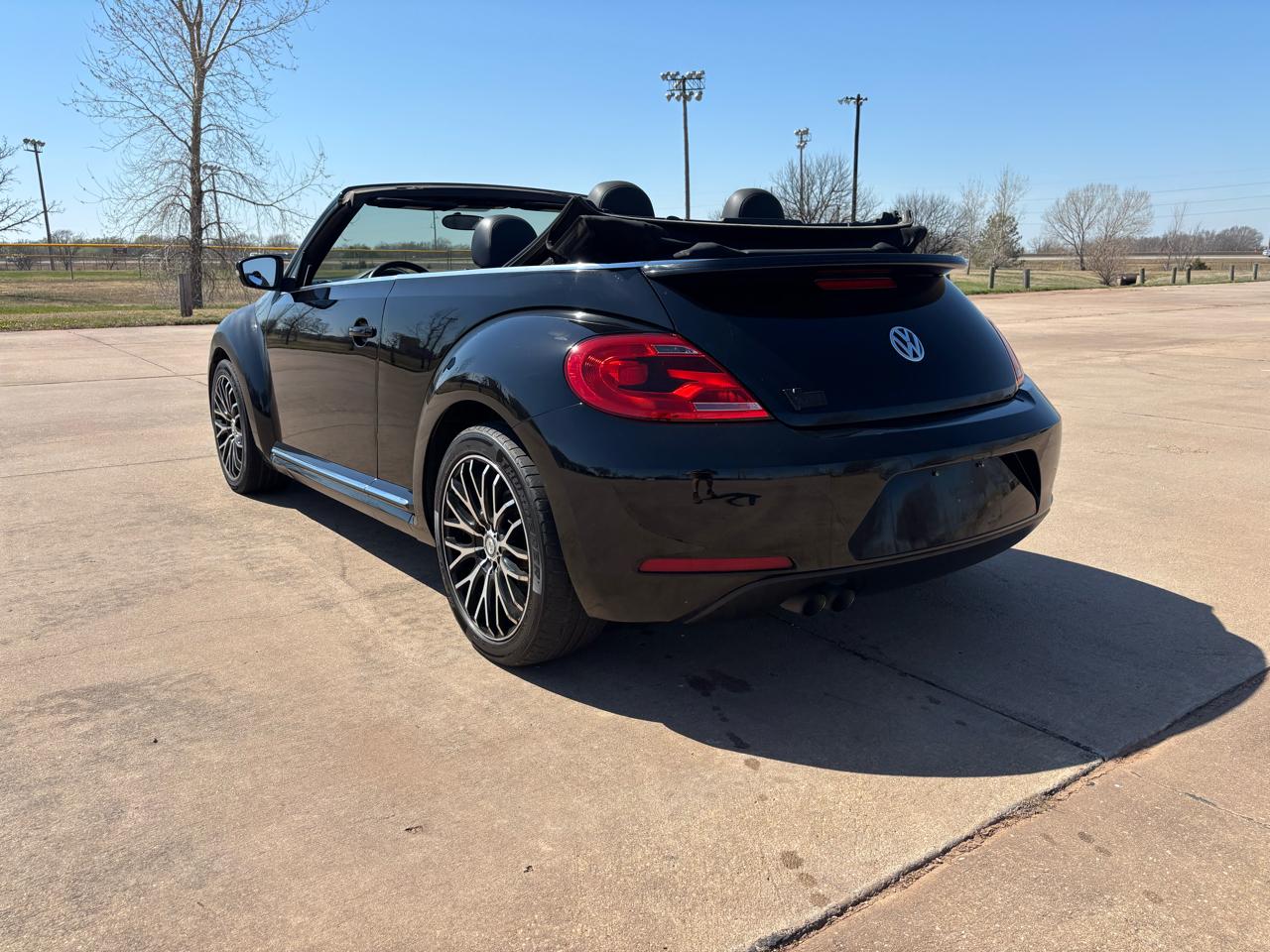Volkswagen Beetle Convertible 2dr Auto 1.8T 2015