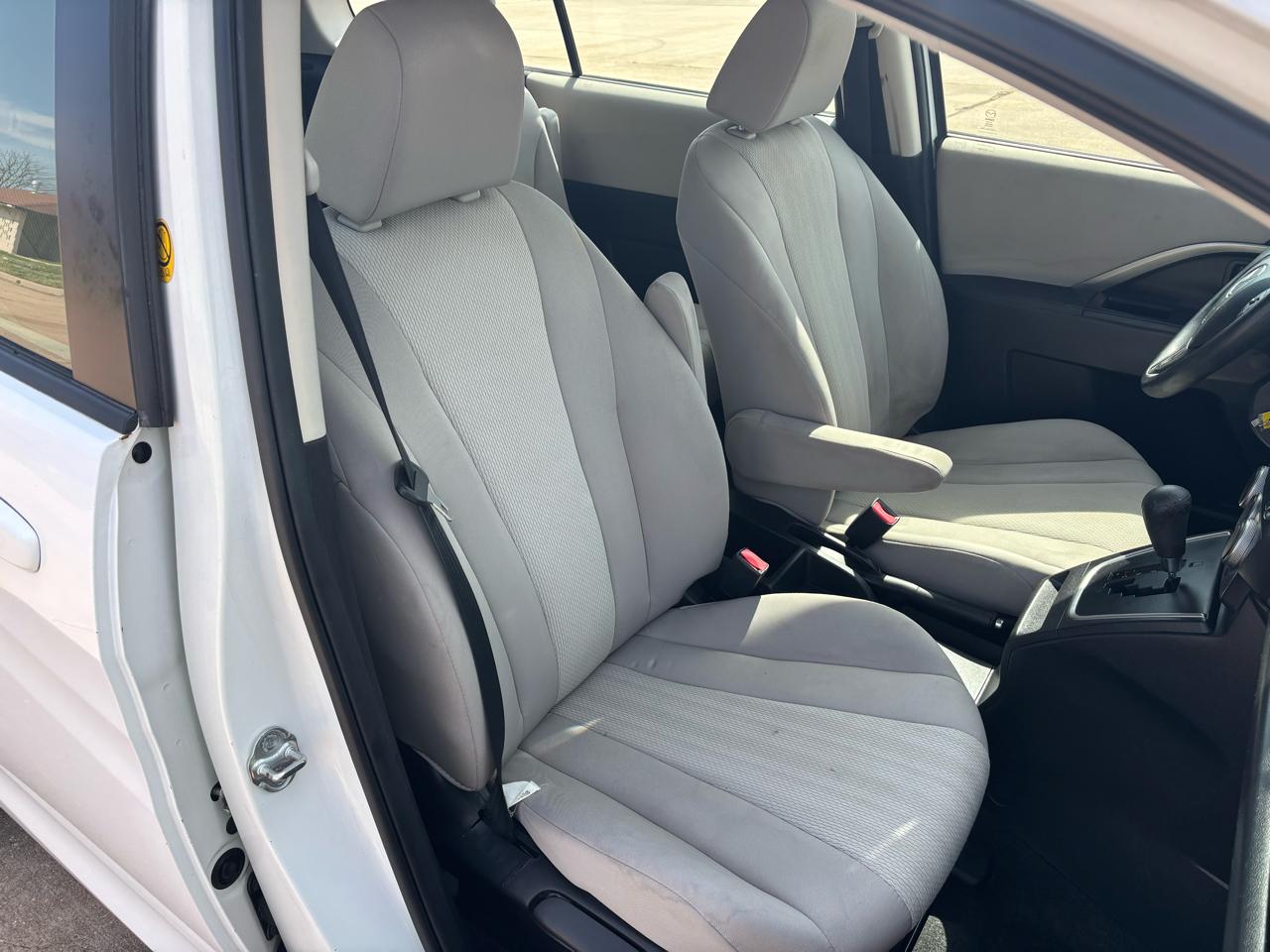 Mazda MAZDA5 4dr Wgn Auto Sport 2015