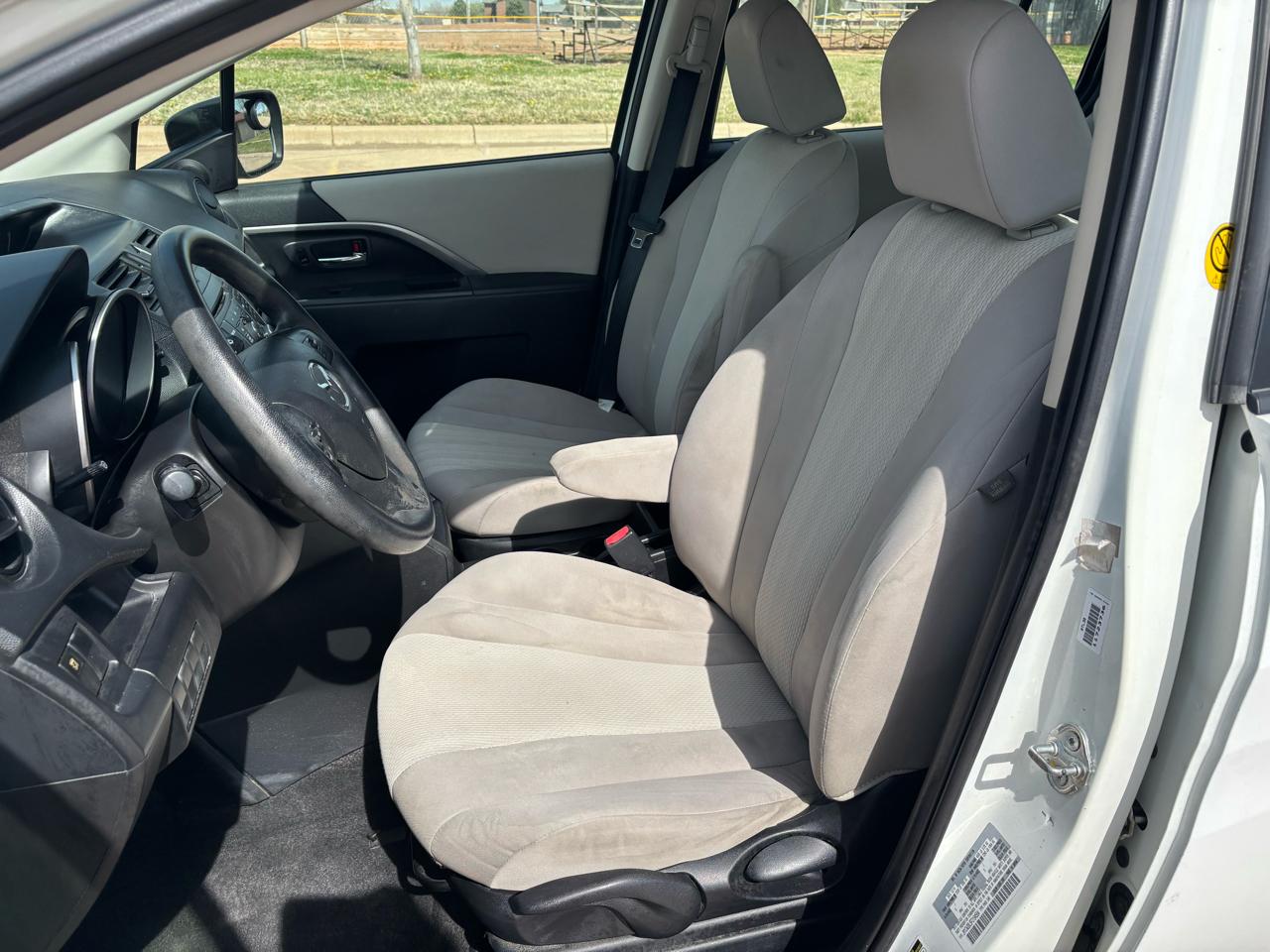 Mazda MAZDA5 4dr Wgn Auto Sport 2015