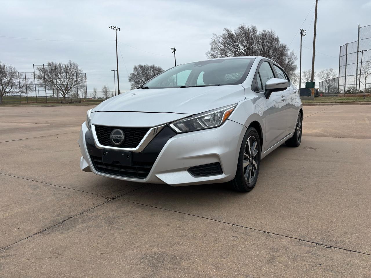 Nissan Versa SV CVT 2021