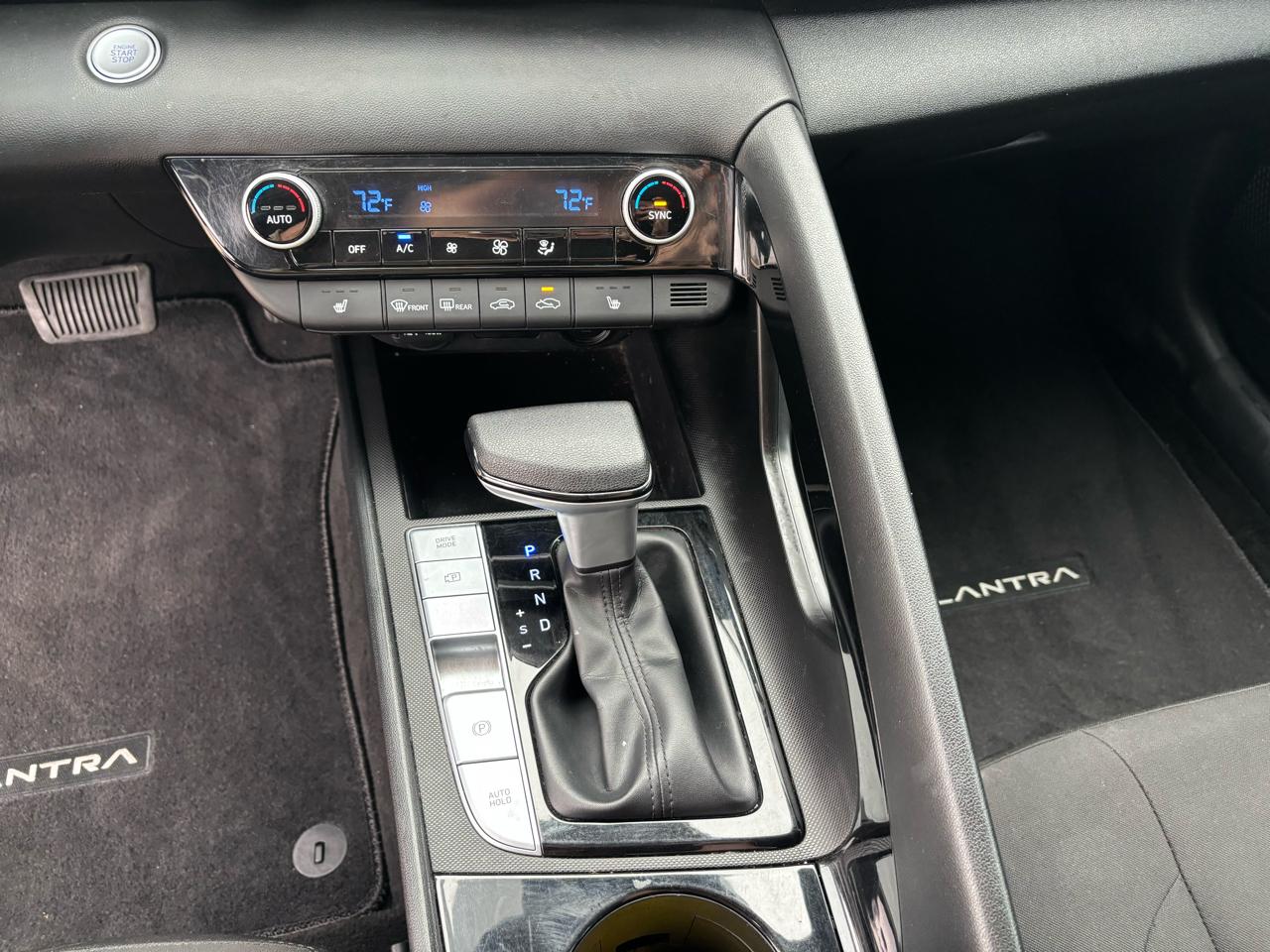 Hyundai Elantra Hybrid Blue DCT 2022