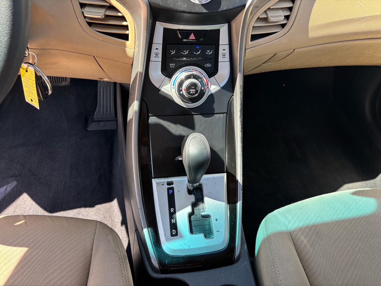 Hyundai Elantra 4dr Sdn Auto GLS (Ulsan Plant) 2012