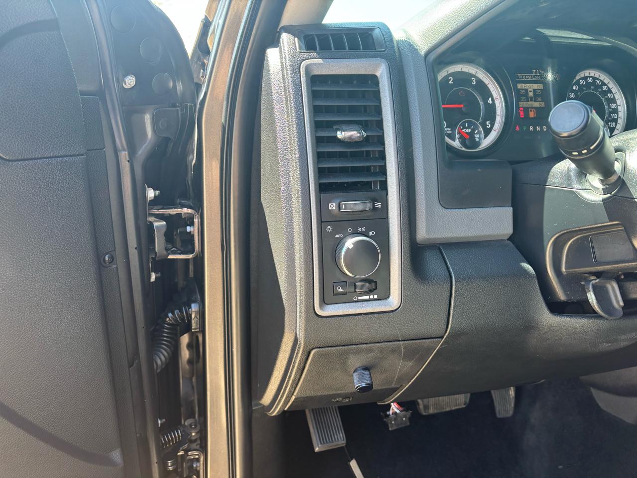 RAM 2500 4WD Crew Cab 149" Tradesman 2016