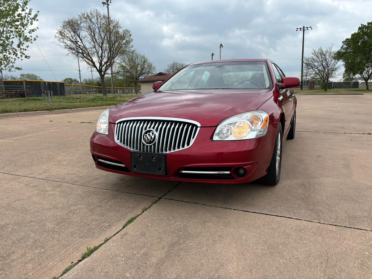 Buick Lucerne 4dr Sdn CXL 2011
