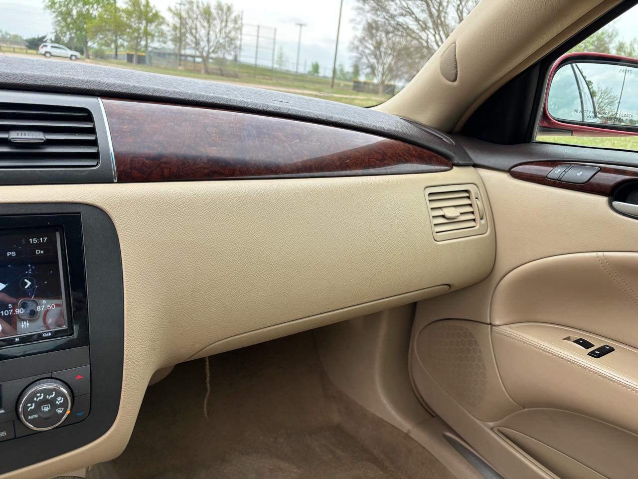 Buick Lucerne 4dr Sdn CXL 2011