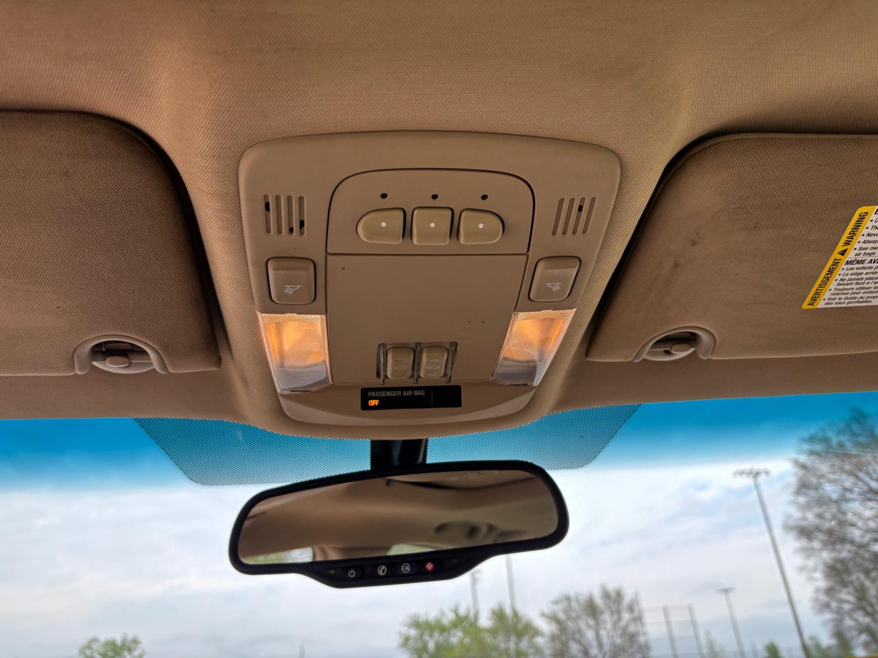 Buick Lucerne 4dr Sdn CXL 2011