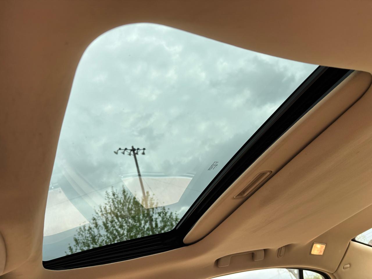 Buick Lucerne 4dr Sdn CXL 2011