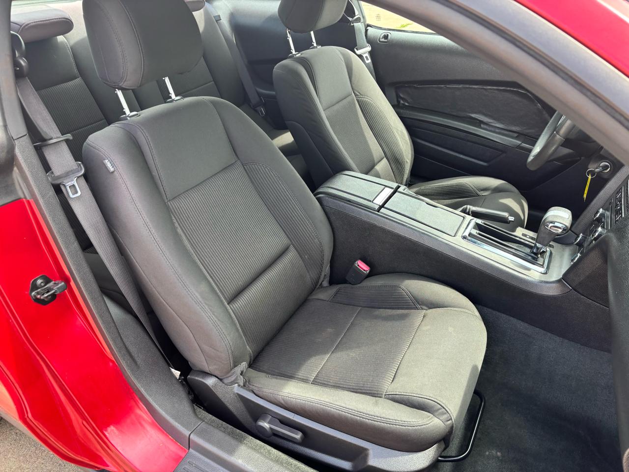 Ford Mustang 2dr Cpe V6 2012