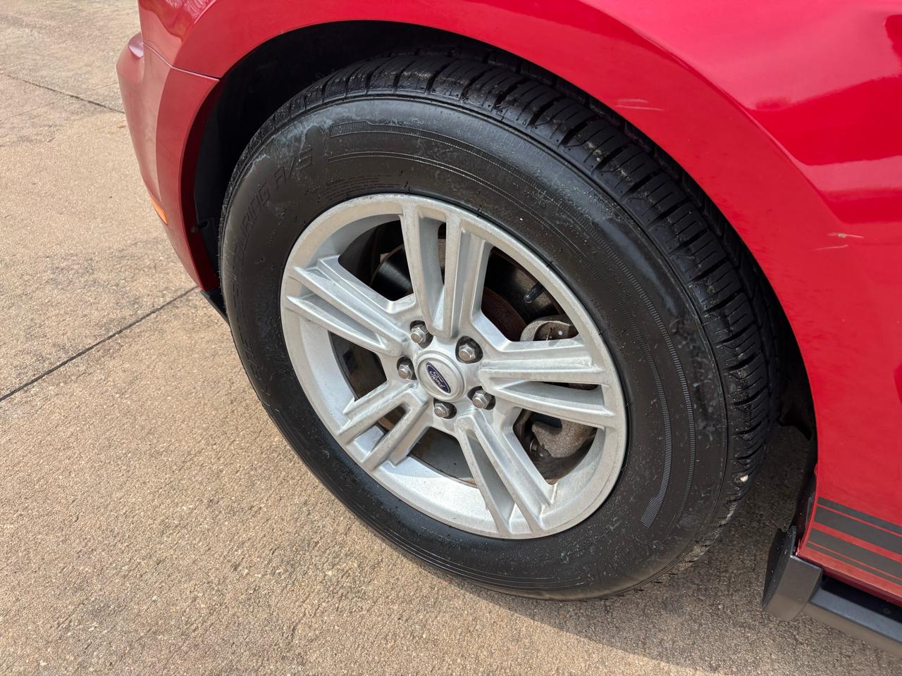 Ford Mustang 2dr Cpe V6 2012