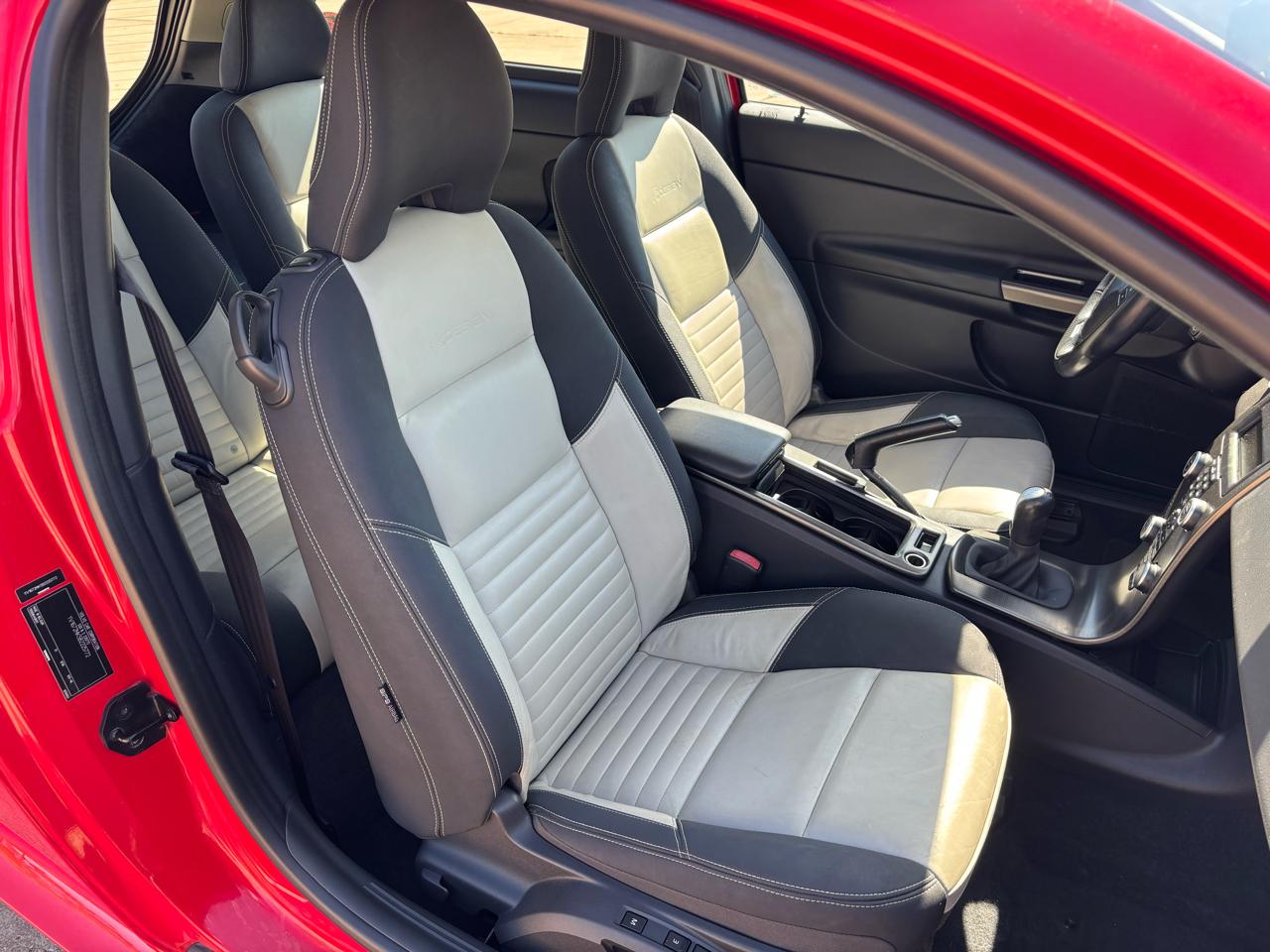 Volvo C30 2dr Cpe Auto T5 R-Design 2011