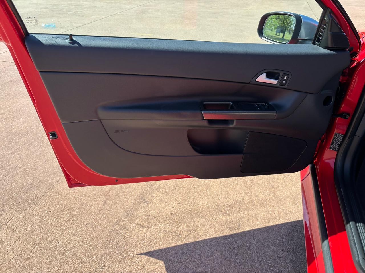 Volvo C30 2dr Cpe Auto T5 R-Design 2011