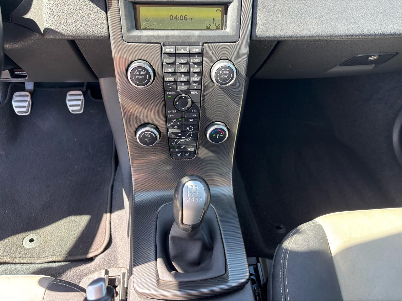 Volvo C30 2dr Cpe Auto T5 R-Design 2011