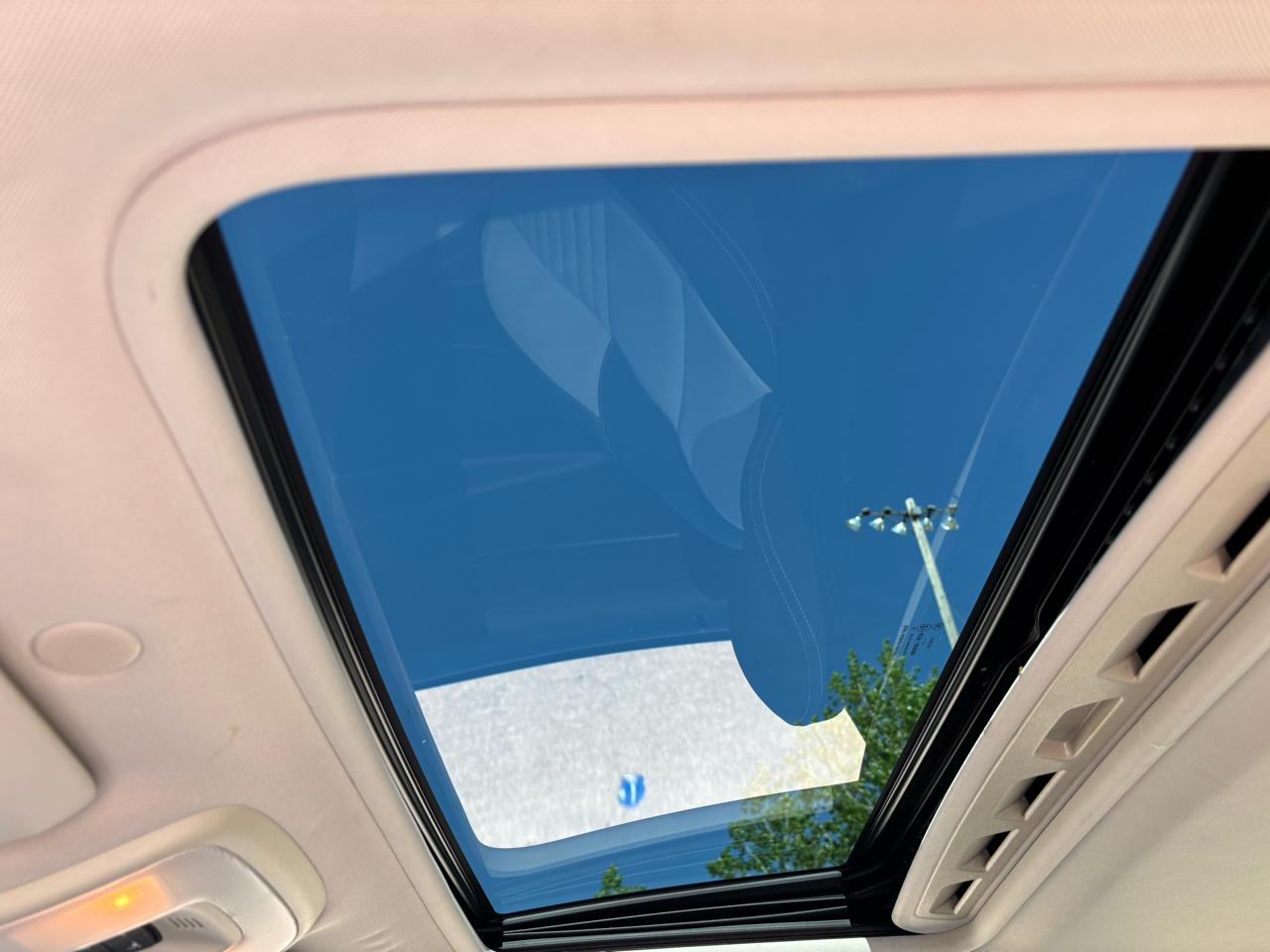 Volvo C30 2dr Cpe Auto T5 R-Design 2011