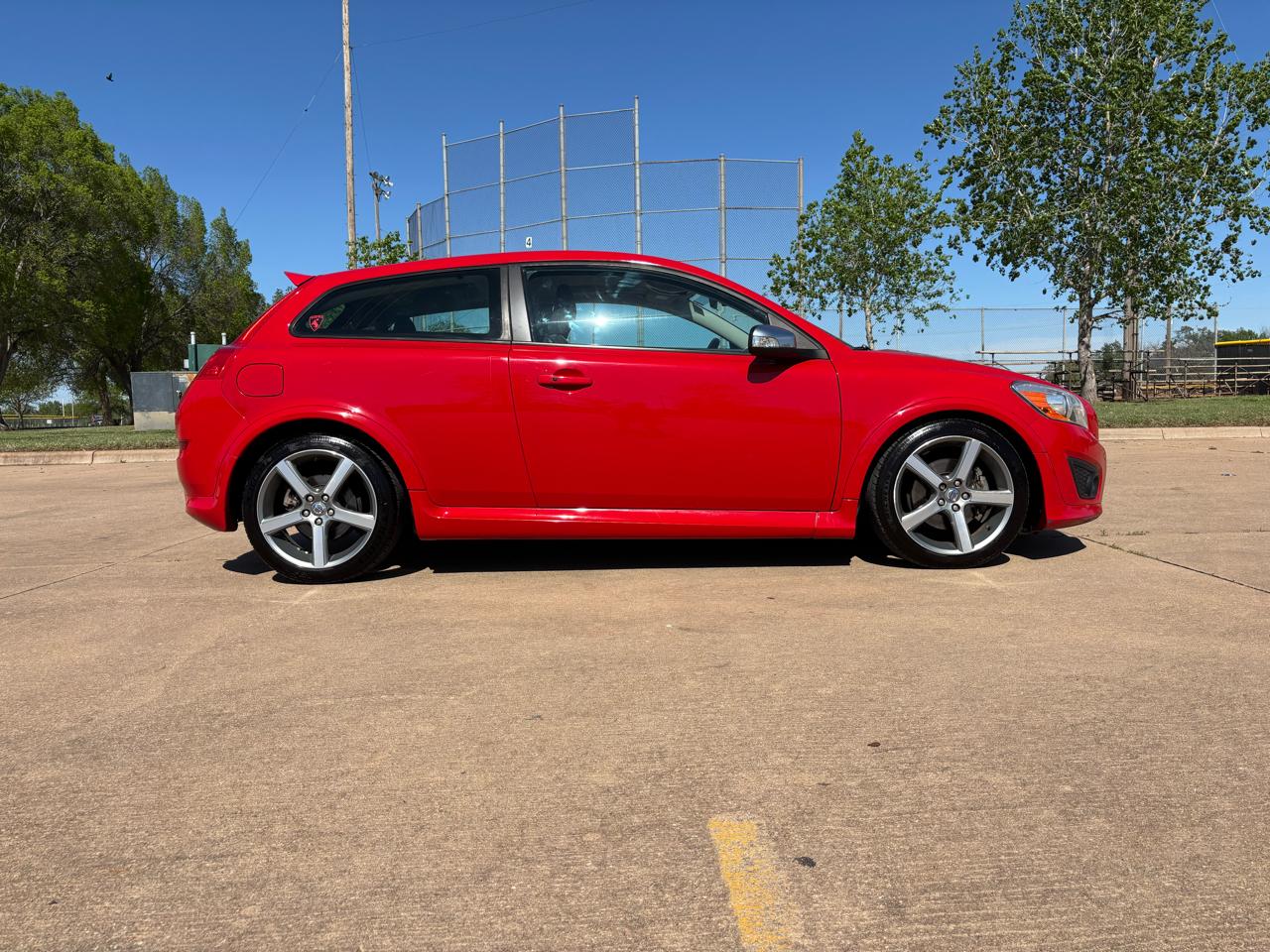 Volvo C30 2dr Cpe Auto T5 R-Design 2011