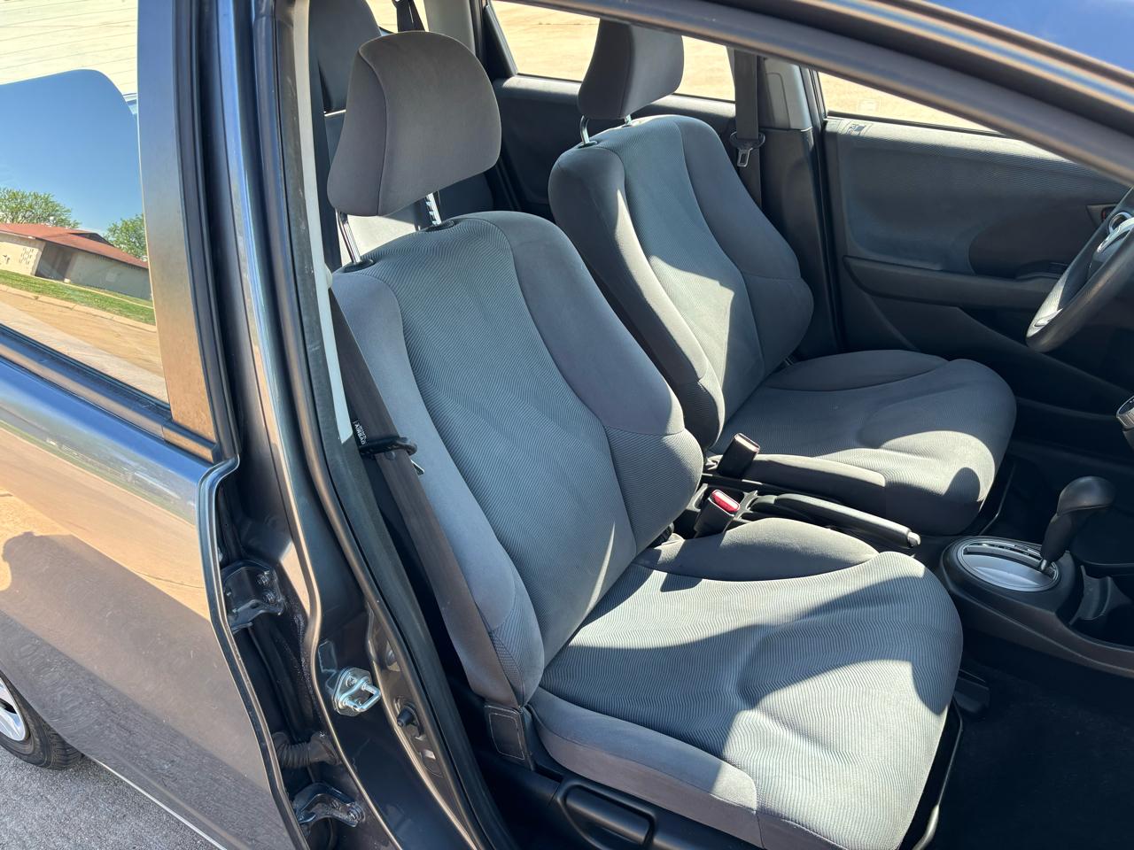 Honda Fit 5dr HB Auto 2011