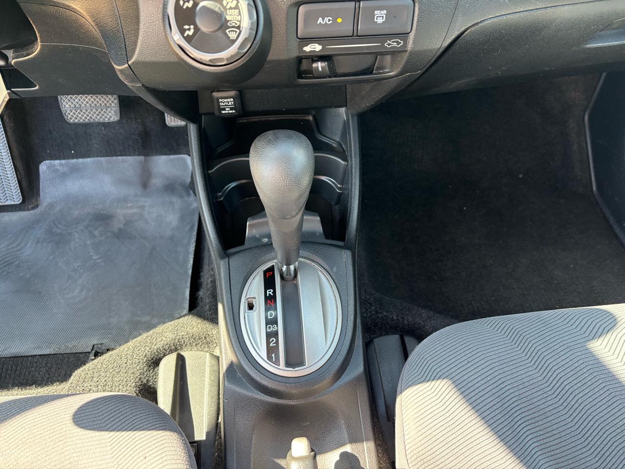 Honda Fit 5dr HB Auto 2011