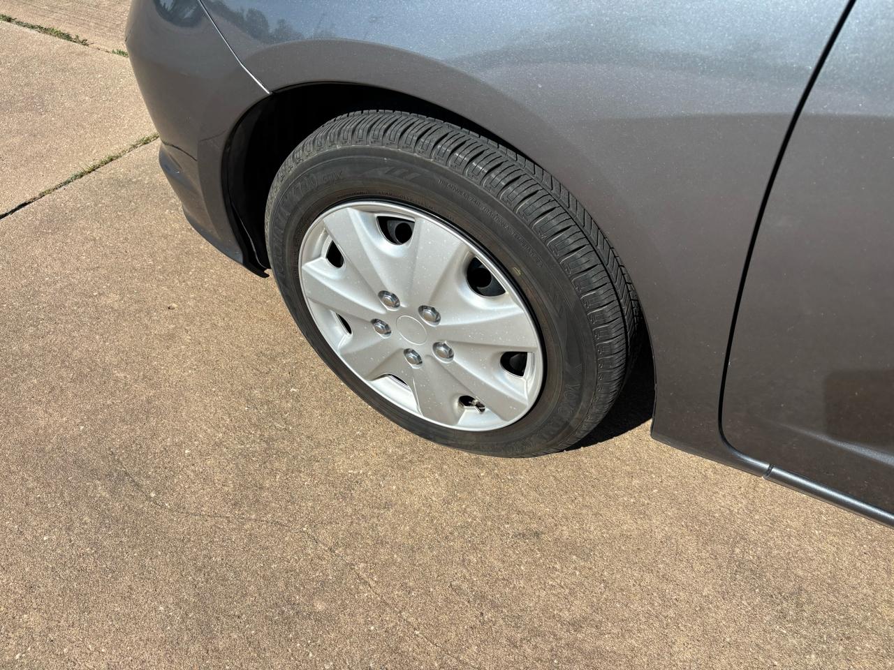 Honda Fit 5dr HB Auto 2011