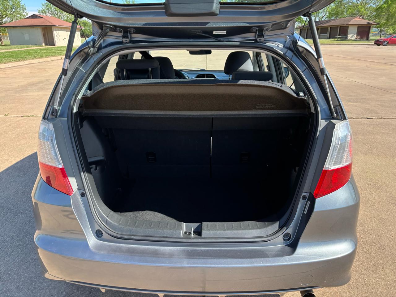 Honda Fit 5dr HB Auto 2011