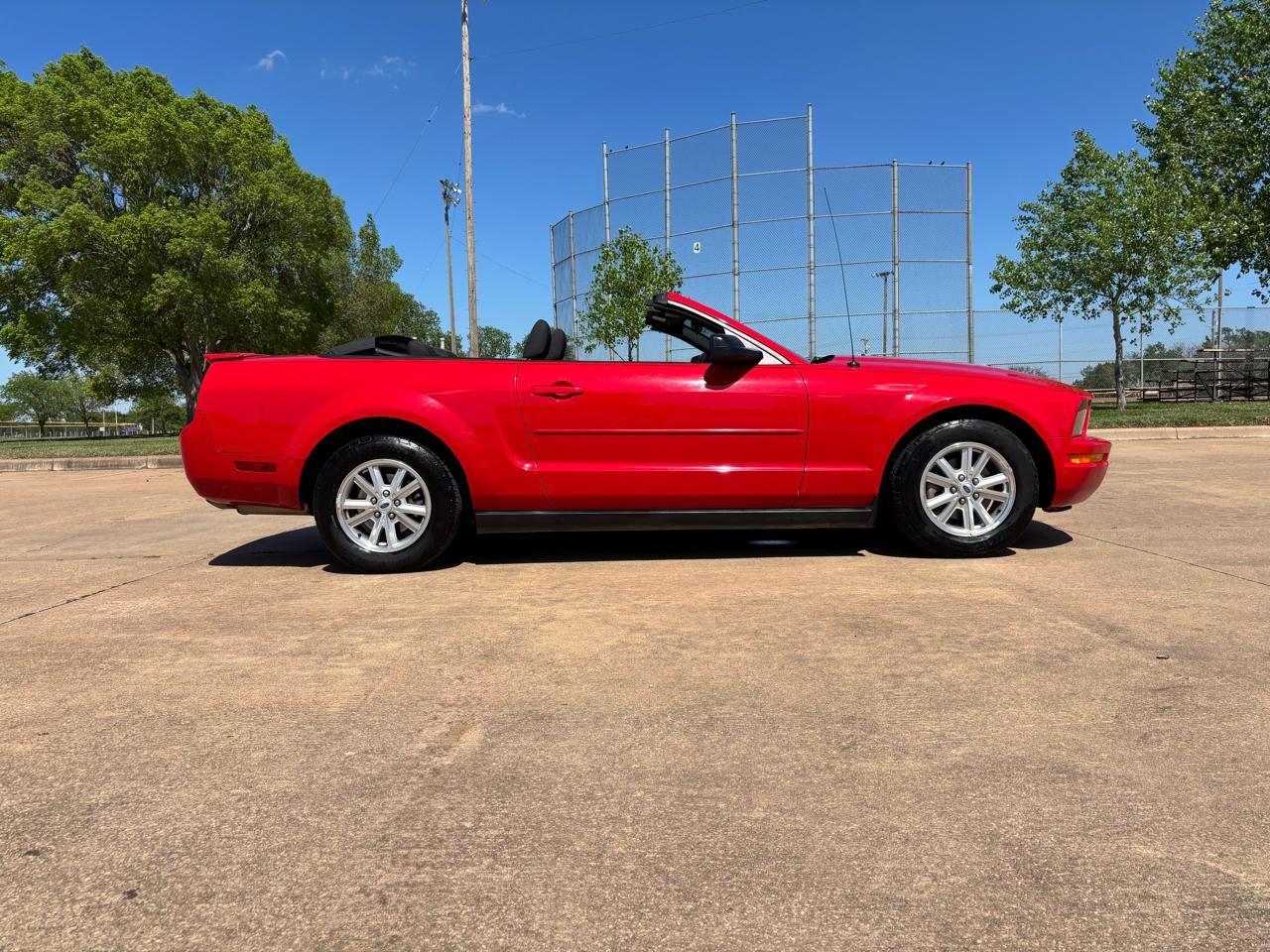 Ford Mustang 2dr Conv Premium 2007