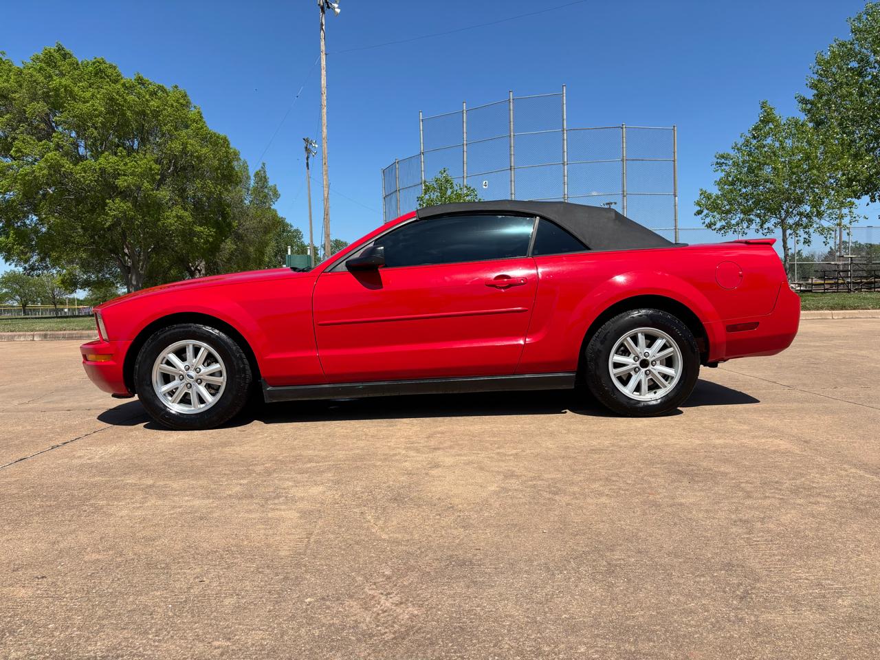 Ford Mustang 2dr Conv Premium 2007