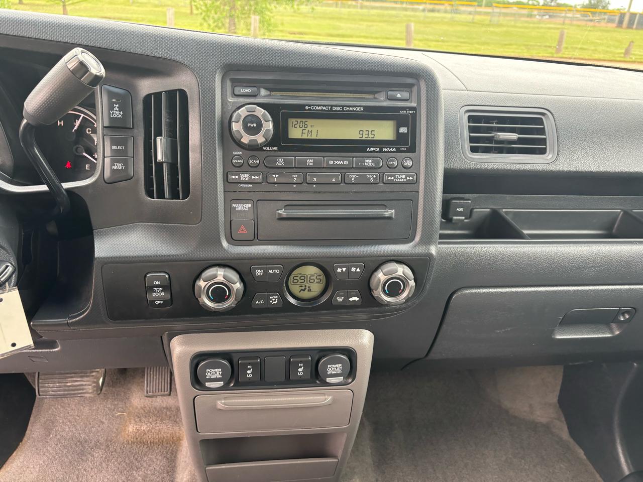 Honda Ridgeline 4WD Crew Cab RTL 2011