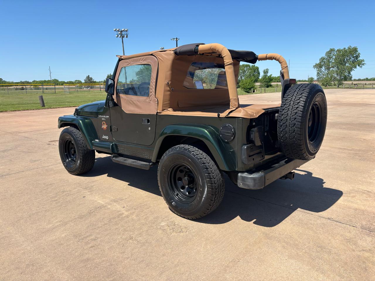 Jeep Wrangler 2dr Sahara 1998