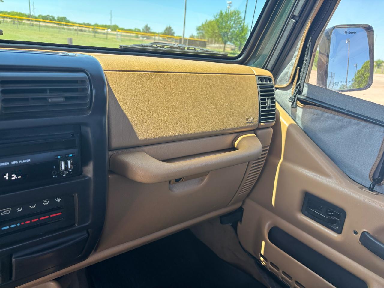 Jeep Wrangler 2dr Sahara 1998