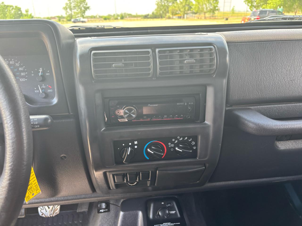 Jeep Wrangler 2dr Sport 1999