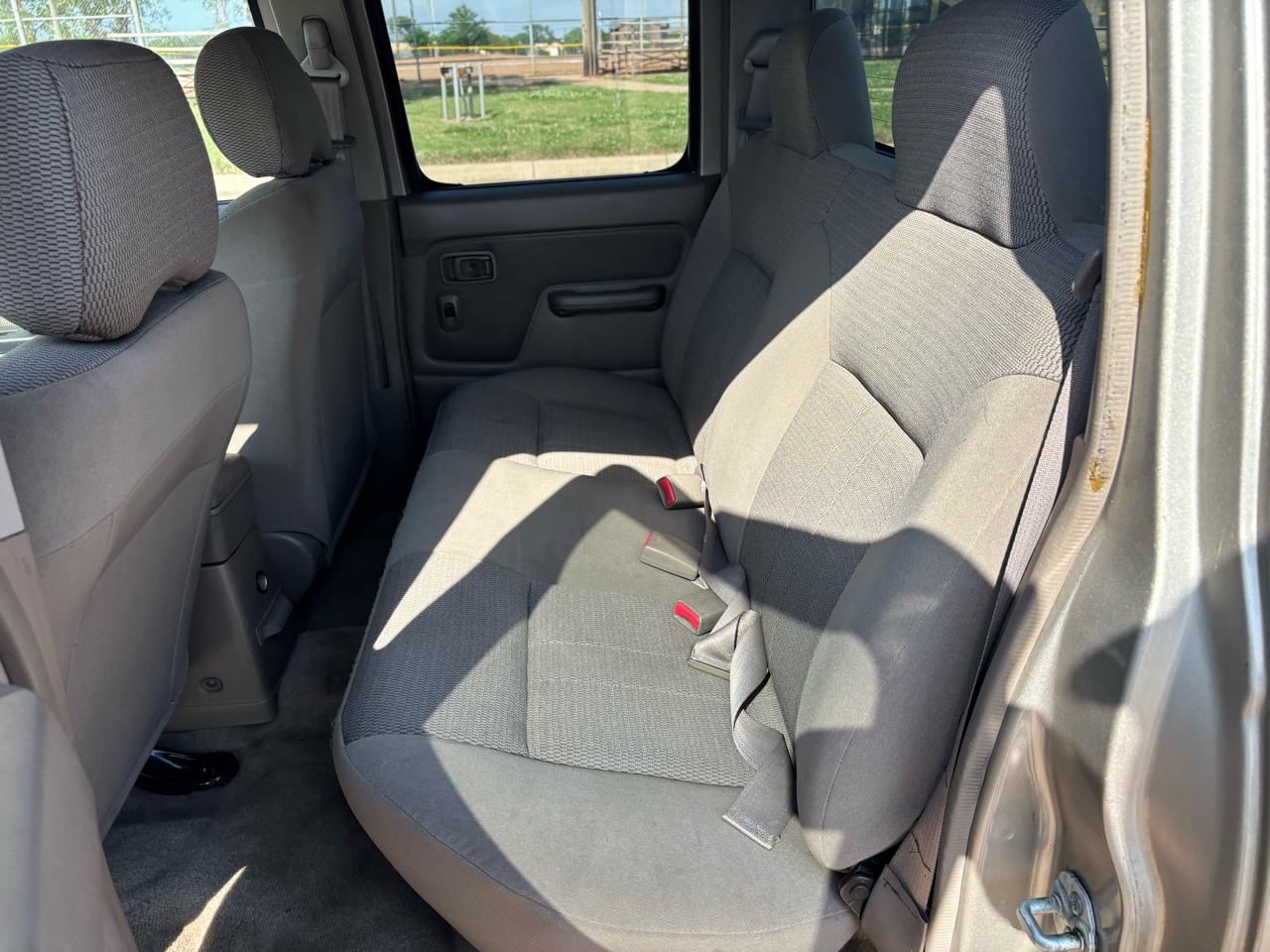 Nissan Frontier 2WD XE Crew Cab V6 Auto Long Bed 2003