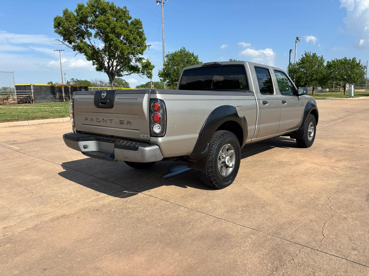 Nissan Frontier 2WD XE Crew Cab V6 Auto Long Bed 2003