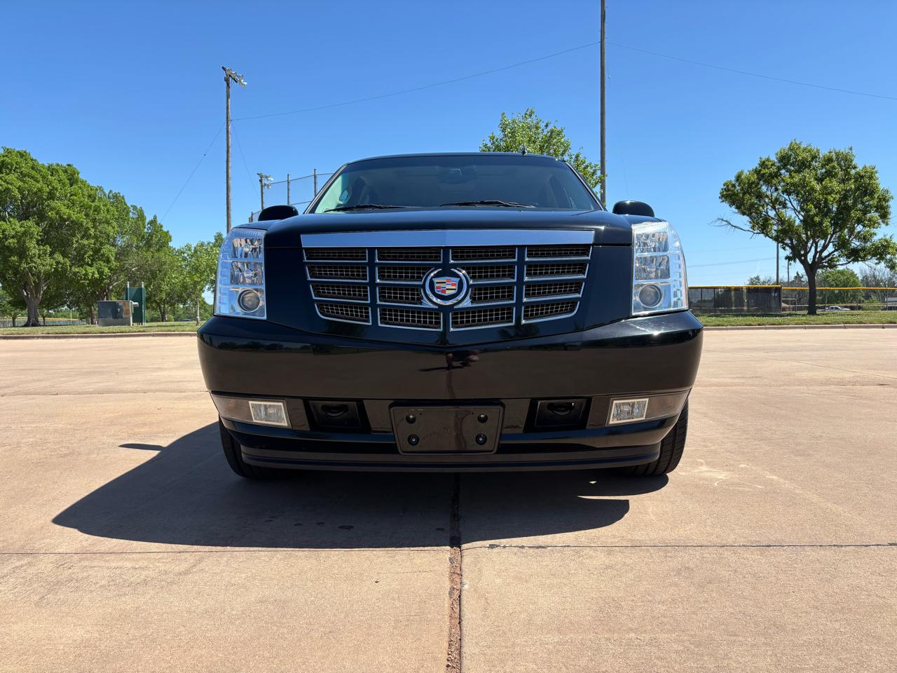 Cadillac Escalade 2WD 4dr Luxury 2014