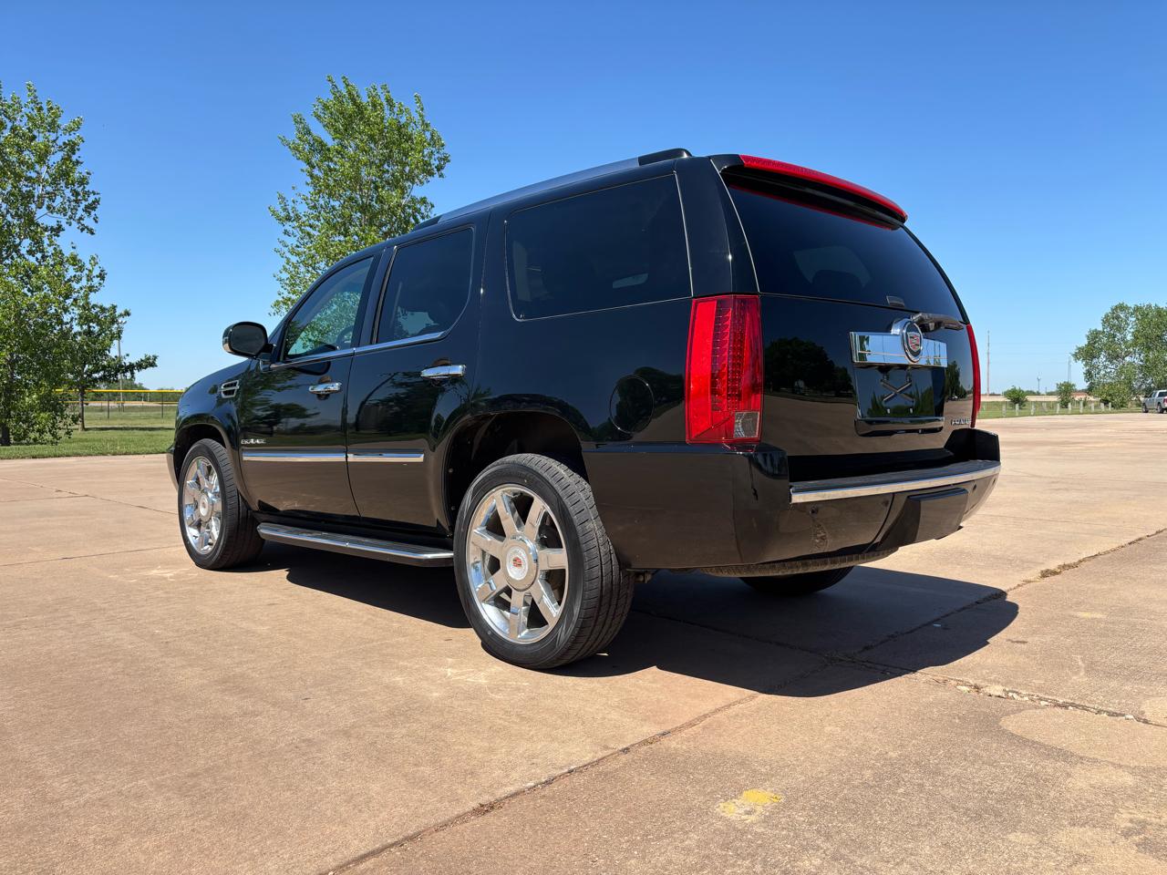 Cadillac Escalade 2WD 4dr Luxury 2014