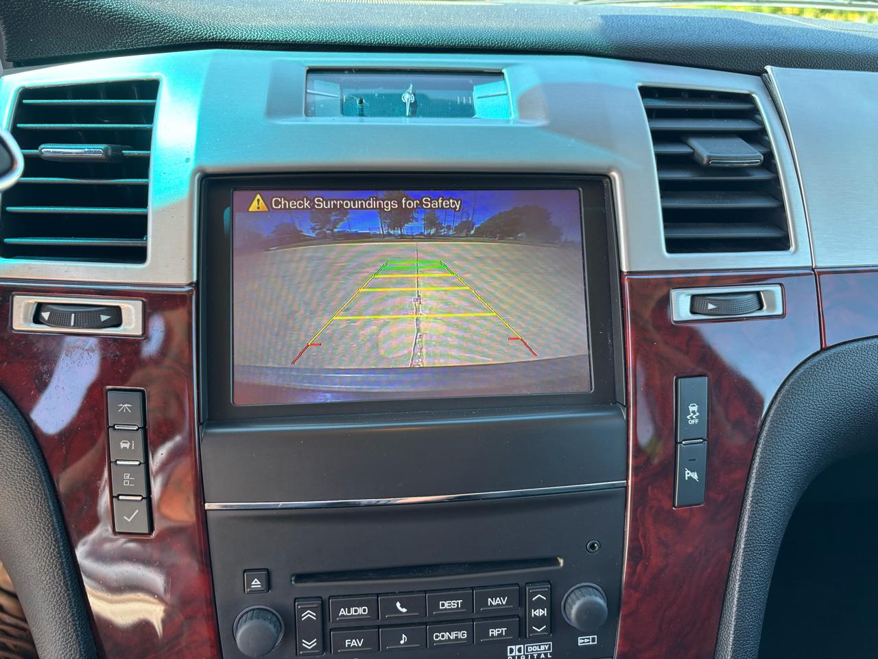 Cadillac Escalade 2WD 4dr Luxury 2014