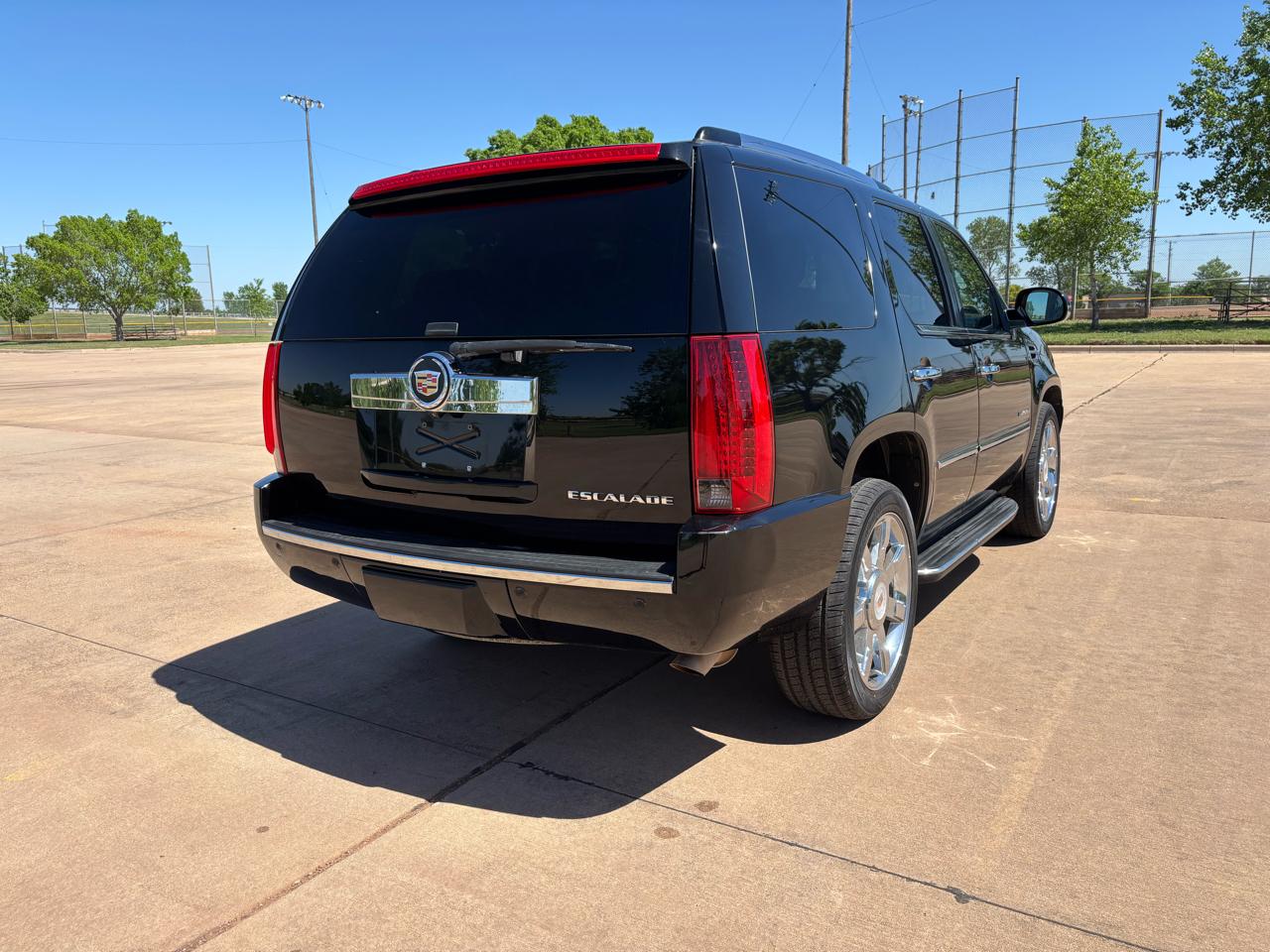 Cadillac Escalade 2WD 4dr Luxury 2014
