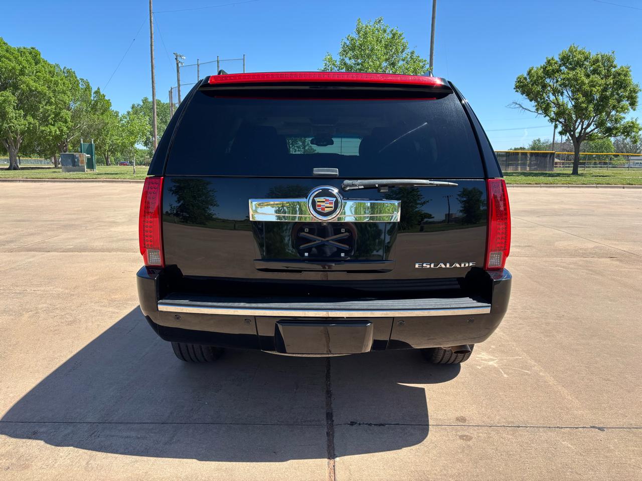 Cadillac Escalade 2WD 4dr Luxury 2014