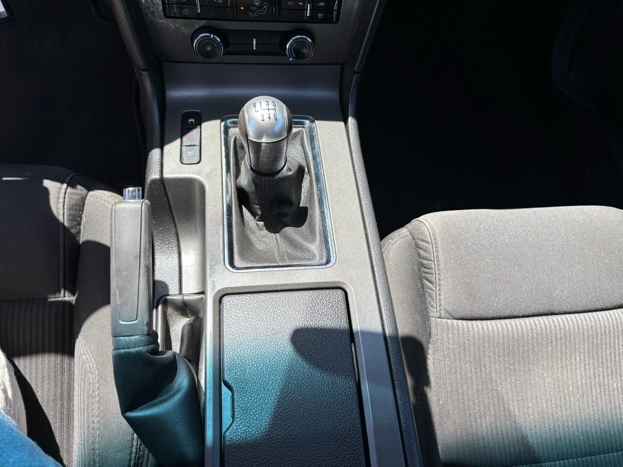 Ford Mustang 2dr Cpe V6 2011