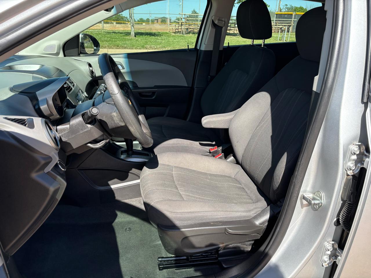 Chevrolet Sonic 5dr HB Auto LT 2013