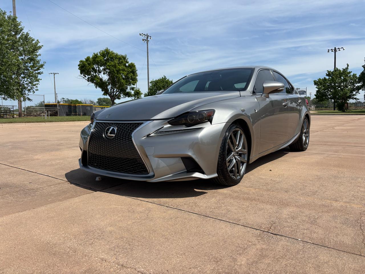 Lexus IS 250 4dr Sport Sdn RWD 2015