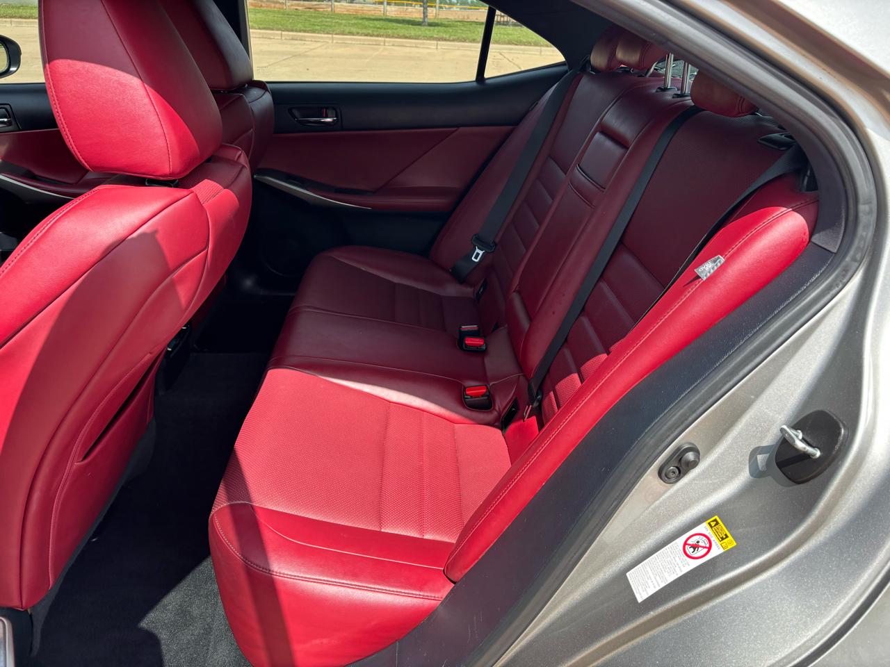 Lexus IS 250 4dr Sport Sdn RWD 2015