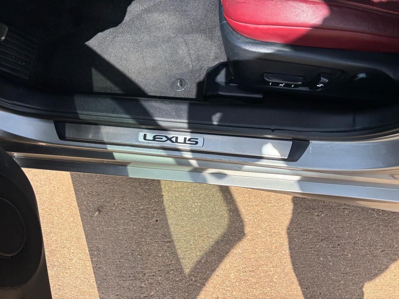 Lexus IS 250 4dr Sport Sdn RWD 2015