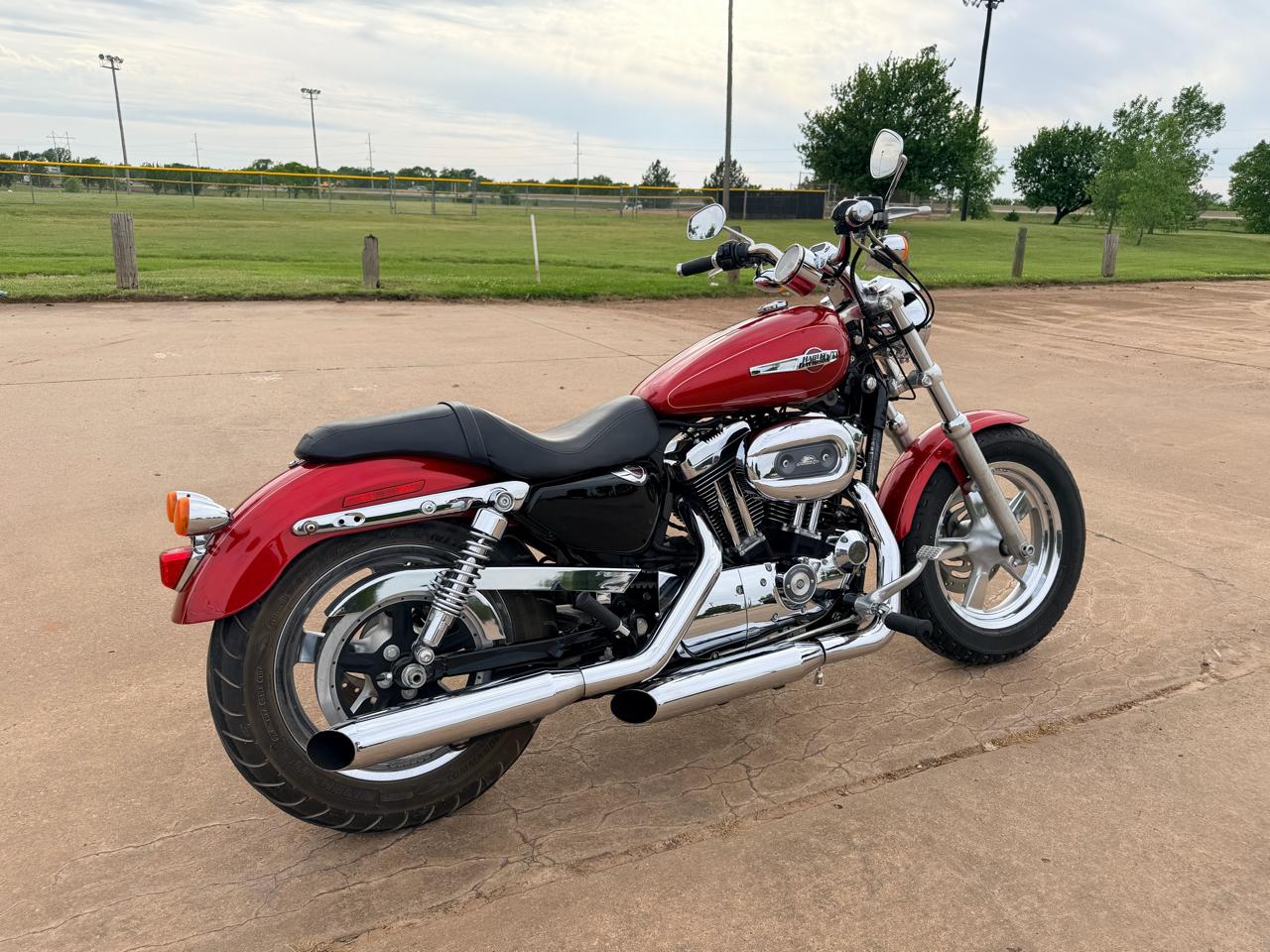Harley-Davidson Sportster 1200 Custom  2013