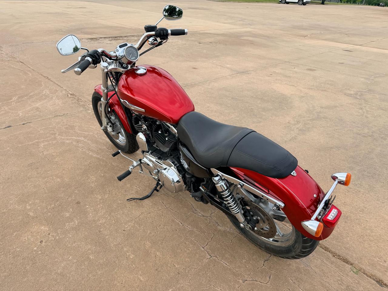 Harley-Davidson Sportster 1200 Custom  2013