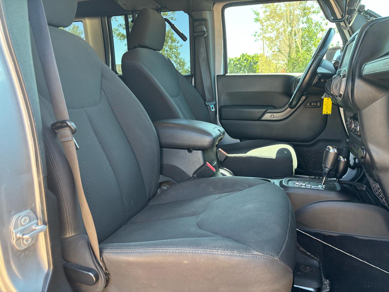Jeep Wrangler Unlimited 4WD 4dr Sport 2016
