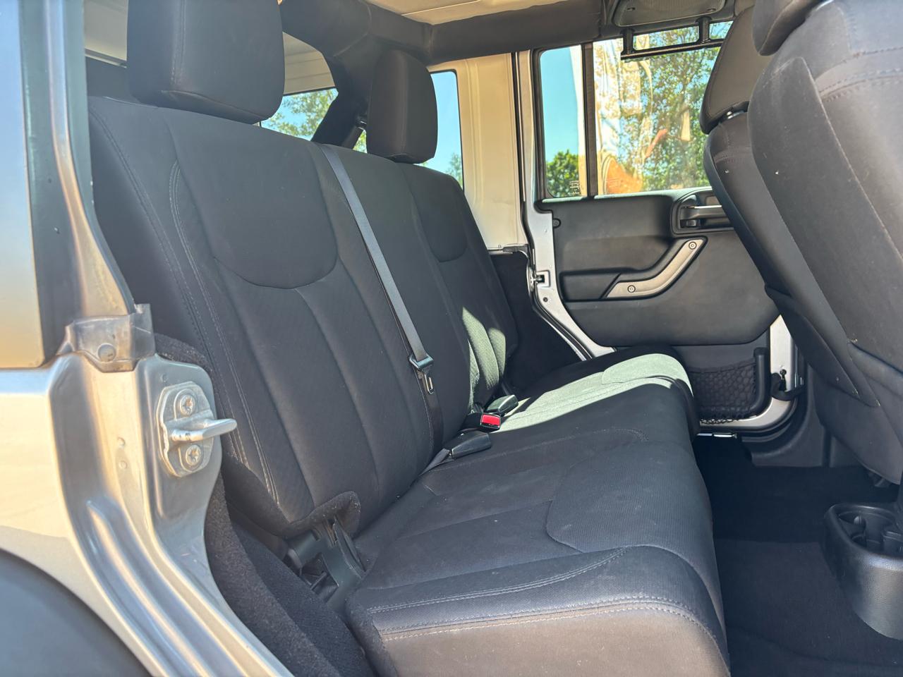 Jeep Wrangler Unlimited 4WD 4dr Sport 2016