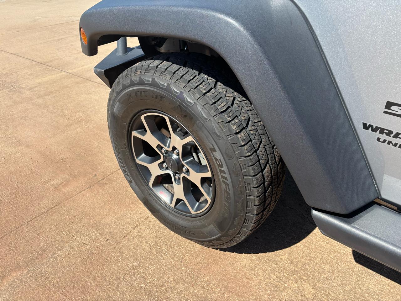 Jeep Wrangler Unlimited 4WD 4dr Sport 2016