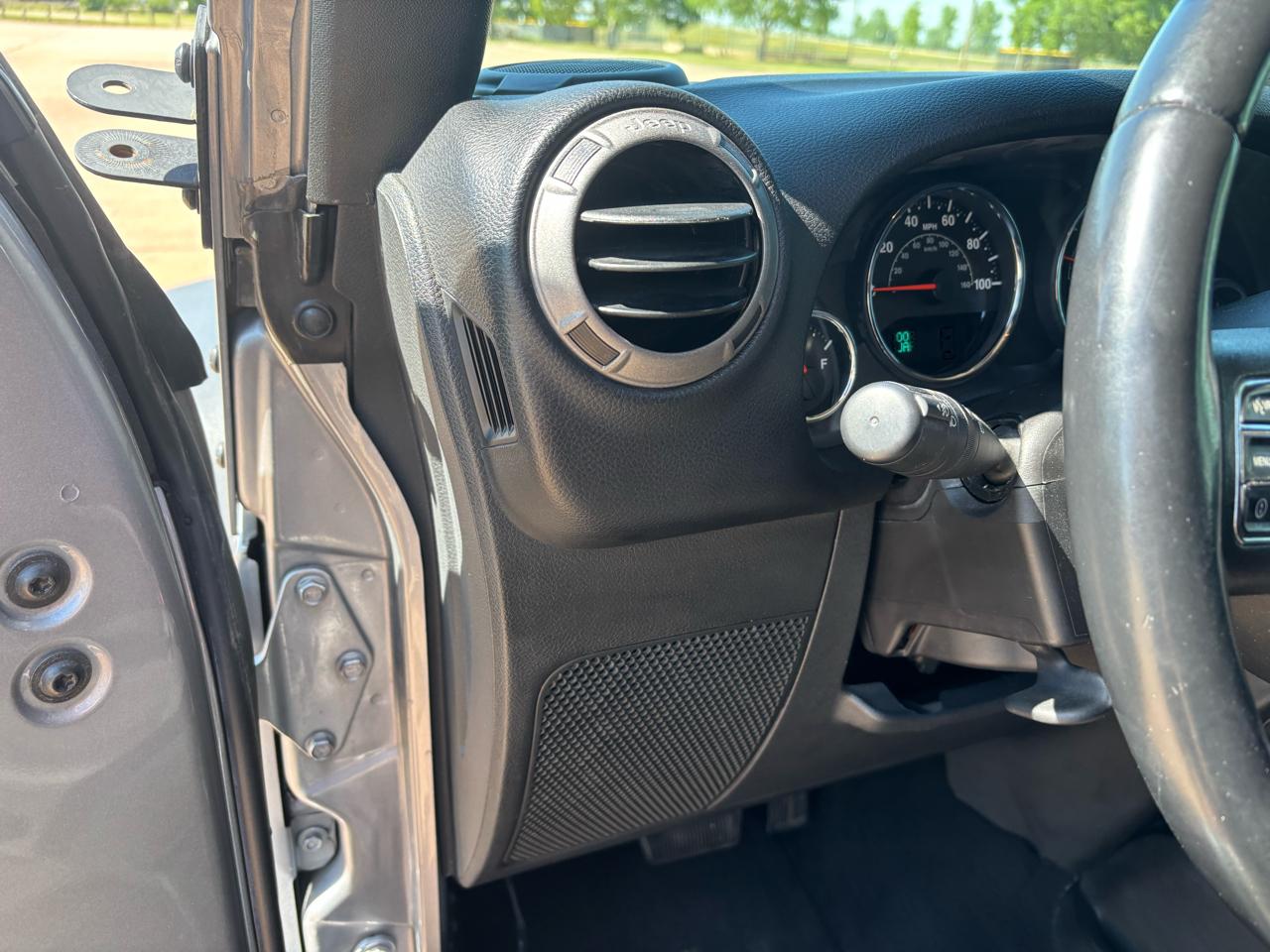 Jeep Wrangler Unlimited 4WD 4dr Sport 2016